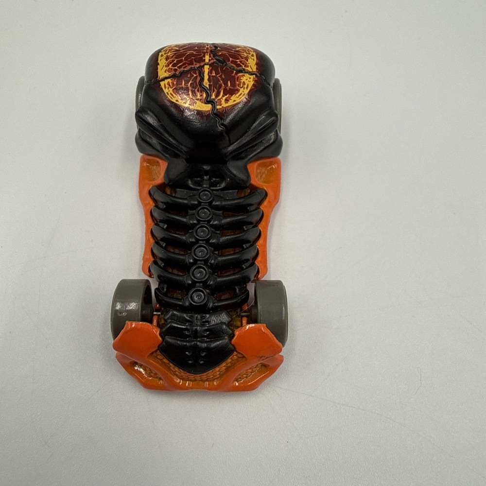 2017 HOT WHEELS FRIGHT CARS SKULL CRUSHER BLACK & ORANGE 1:64 DIECAST 2 3/4" CAR